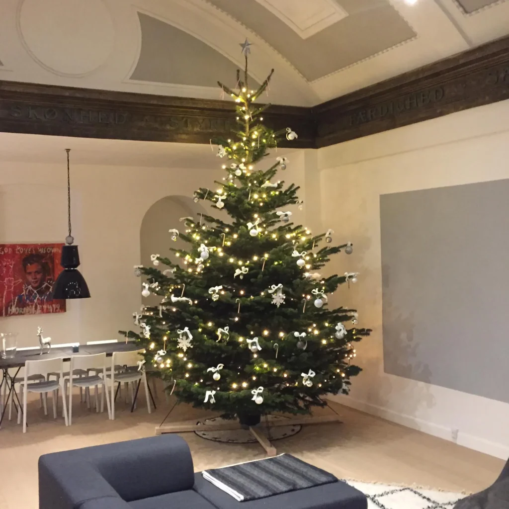 Tre meter højt juletræ