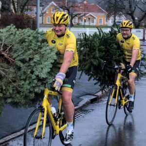 Team Rynkeby samler juletræer ind